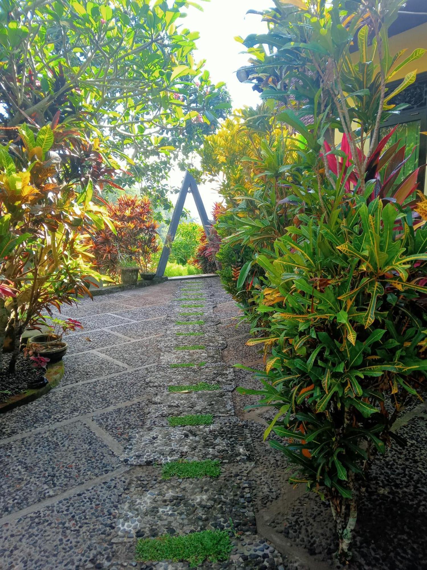 Padoba Mimpi House Hotel Karangasem  Bagian luar foto