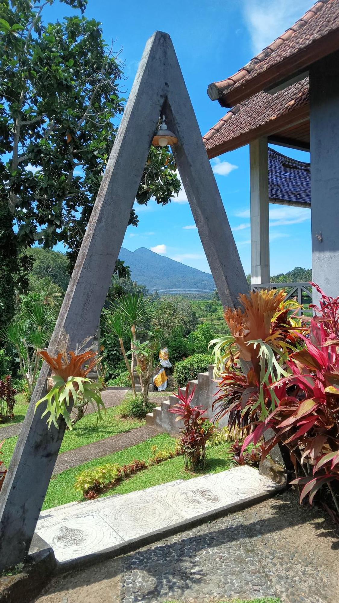 Padoba Mimpi House Hotel Karangasem  Bagian luar foto
